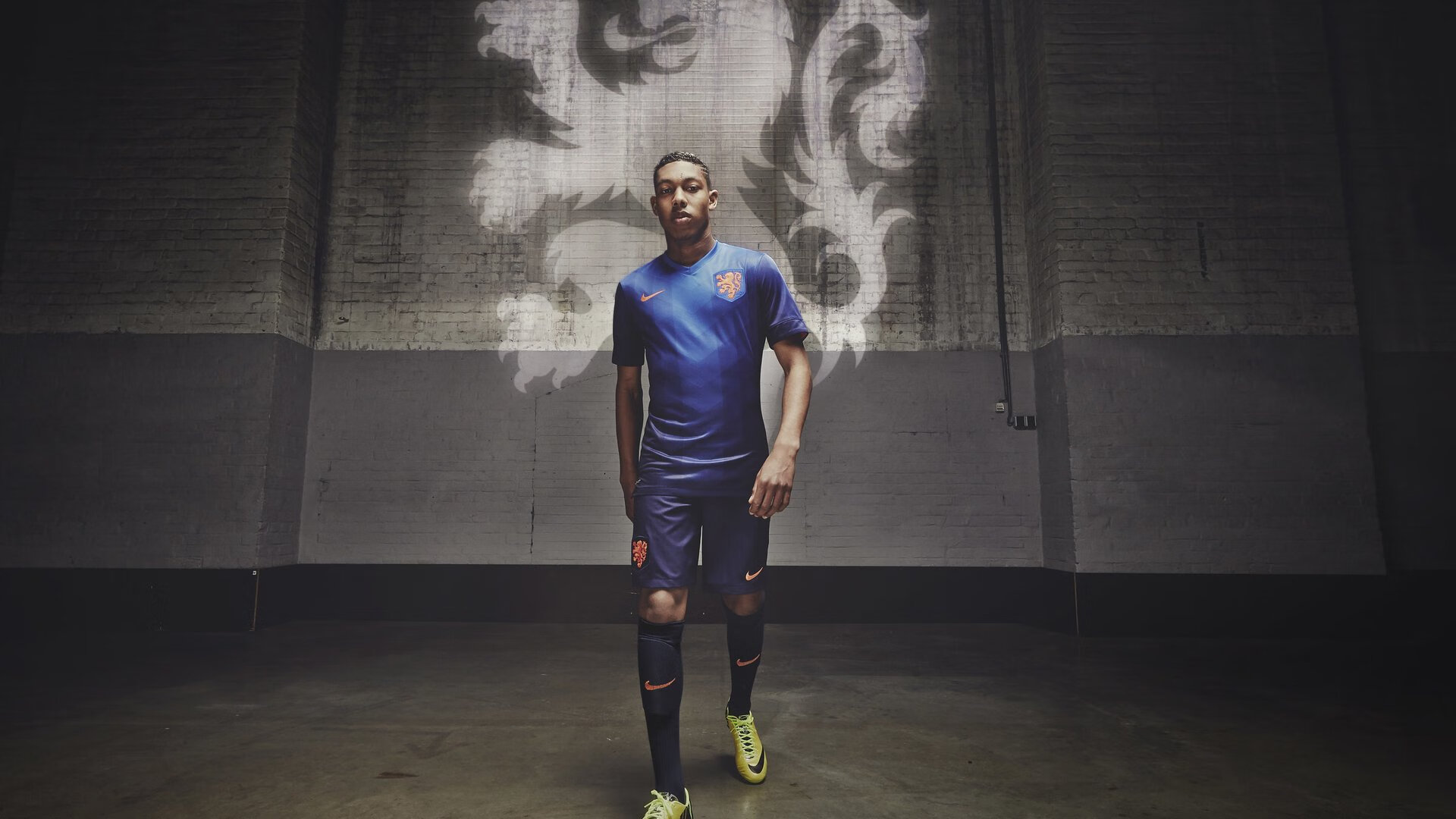 开云综合服务-青少年篮球训练注重技术细节提升实战能力和竞争力，青少年篮球技术训练内容